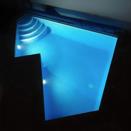 Beautiful - 4 Bedrooms, Heated Pool, 2 Priv Car Park Places, Fibre Net, Tv Channels 别墅