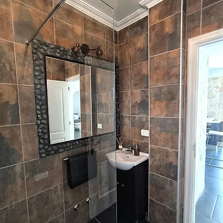 别墅 Beautiful - 4 Bedrooms, Heated Pool, 2 Priv Car Park Places, Fibre Net, Tv Channels *