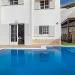 Vila Beautiful - 4 Bedrooms, Heated Pool, 2 Priv Car Park Places, Fibre Net, Ps5, Tv Channels