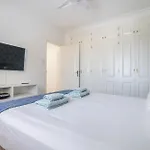 Beautiful - 4 Bedrooms, Heated Pool, 2 Priv Car Park Places, Fibre Net, Ps5, Tv Channels Villa
