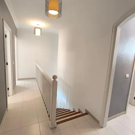 Villa Beautiful - 4 Bedrooms, Heated Pool, Fibre Net, 2 Priv Car Park Places, Tv Channels *