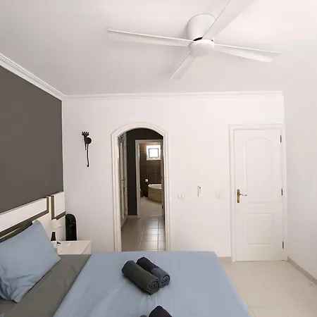 فيلة Beautiful - 4 Bedrooms, Heated Pool, 2 Priv Car Park Places, Fibre Net, Tv Channels أذيخي