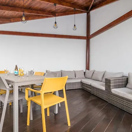 Beautiful - 4 Bedrooms, Heated Pool, 2 Priv Car Park Places, Fibre Net, Ps5, Tv Channels Willa *