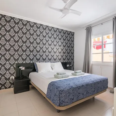 Beautiful - 4 Bedrooms, Heated Pool, 2 Priv Car Park Places, Fibre Net, Ps5, Tv Channels