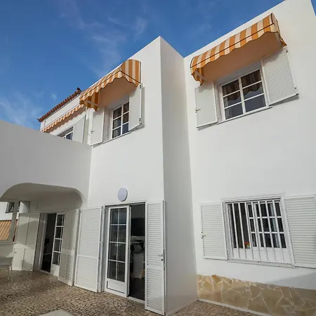 Vila Beautiful - 4 Bedrooms, Heated Pool, 2 Priv Car Park Places, Fibre Net, Ps5, Tv Channels Costa Adeje (Tenerife)