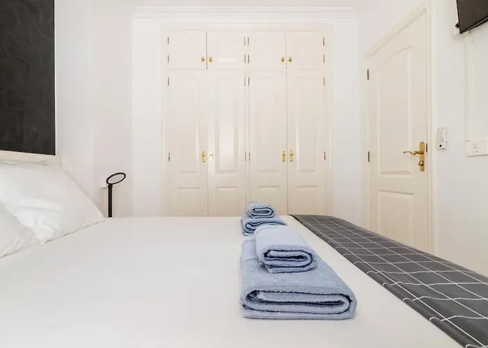 Beautiful - 4 Bedrooms, Heated Pool, 2 Priv Car Park Places, Fibre Net, Ps5, Tv Channels Villa *