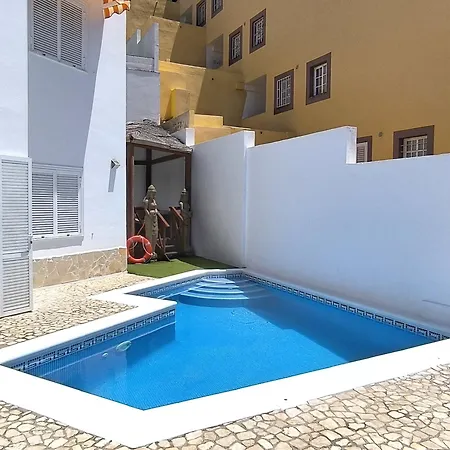 Beautiful - 4 Bedrooms, Heated Pool, 2 Priv Car Park Places, Fibre Net, Ps5, Tv Channels Costa Adeje (Tenerife)