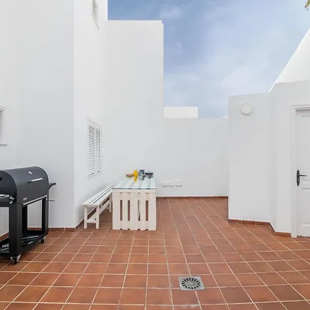 Beautiful - 4 Bedrooms, Heated Pool, 2 Priv Car Park Places, Fibre Net, Ps5, Tv Channels فيلة *