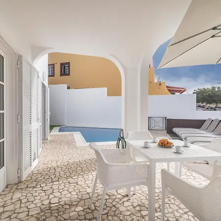 Beautiful - 4 Bedrooms, Heated Pool, 2 Priv Car Park Places, Fibre Net, Ps5, Tv Channels *