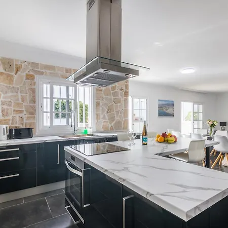 فيلة Beautiful - 4 Bedrooms, Heated Pool, 2 Priv Car Park Places, Fibre Net, Ps5, Tv Channels *