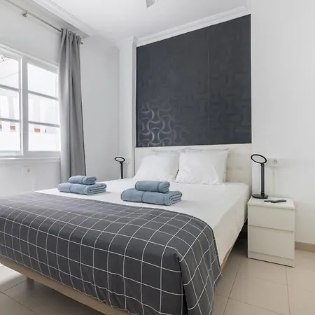 Beautiful - 4 Bedrooms, Heated Pool, 2 Priv Car Park Places, Fibre Net, Ps5, Tv Channels فيلة أذيخي