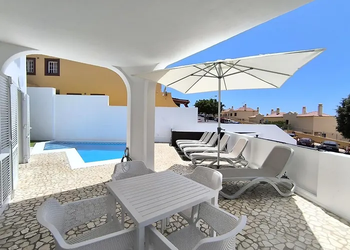 Villa Beautiful - 4 Bedrooms, Heated Pool, 2 Priv Car Park Places, Fibre Net, Ps5, Tv Channels *