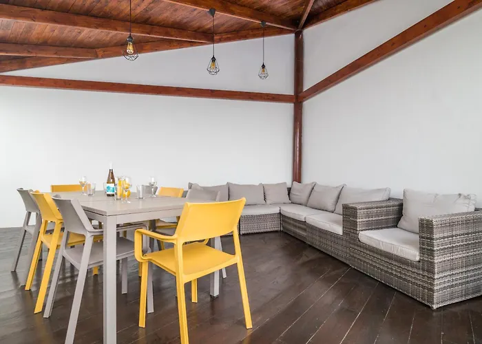 Beautiful - 4 Bedrooms, Heated Pool, 2 Priv Car Park Places, Fibre Net, Ps5, Tv Channels Villa *